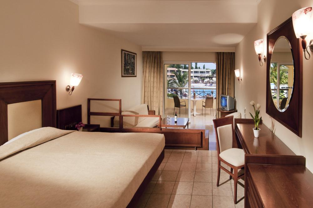 Kipriotis Maris Suites Psalidi  Room photo