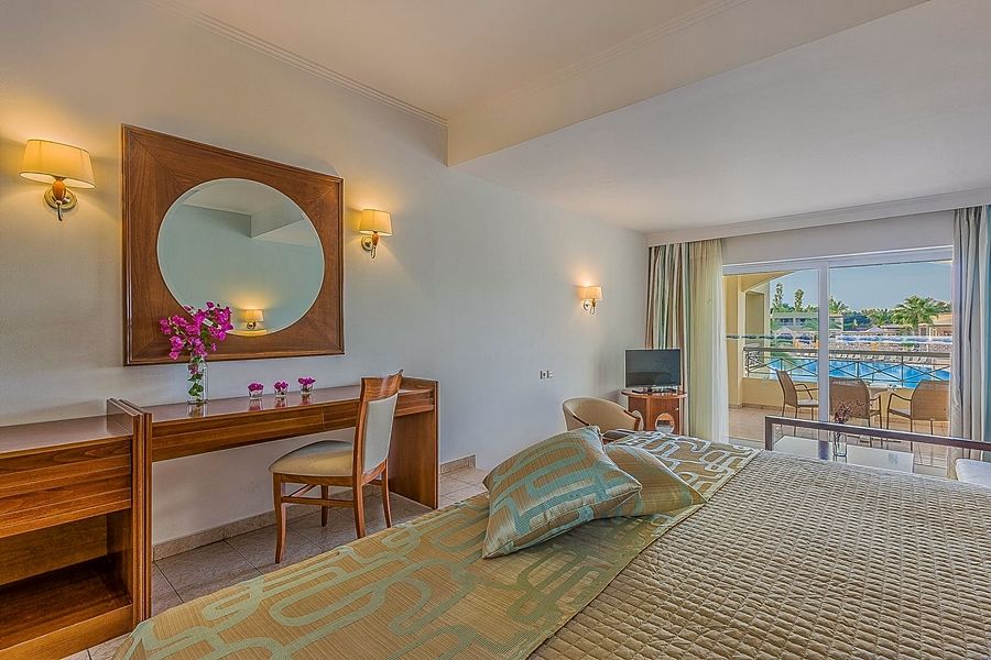 Kipriotis Maris Suites Psalidi  Exterior photo