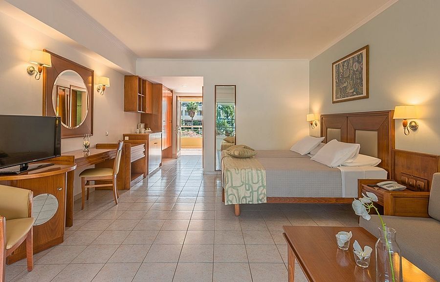 Kipriotis Maris Suites Psalidi  Exterior photo