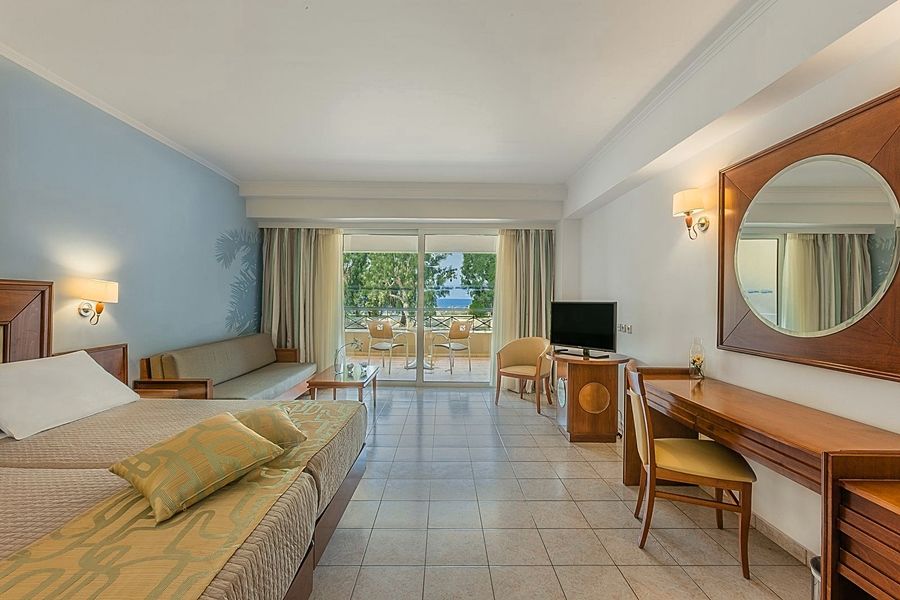 Kipriotis Maris Suites Psalidi  Exterior photo
