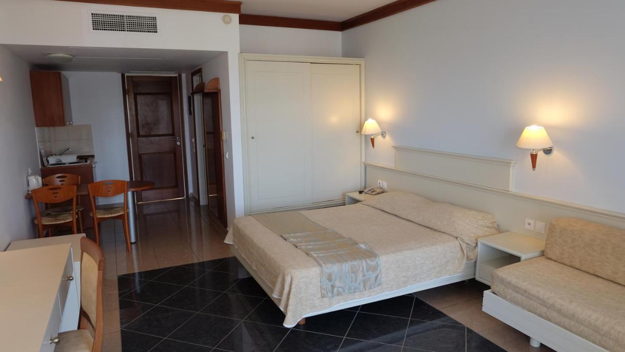 Kipriotis Maris Suites Psalidi  Exterior photo